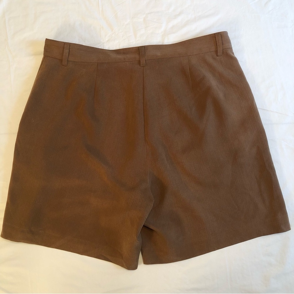 Tommy Bahama Brown Women's Shorts